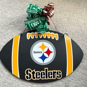 Steelers Sign